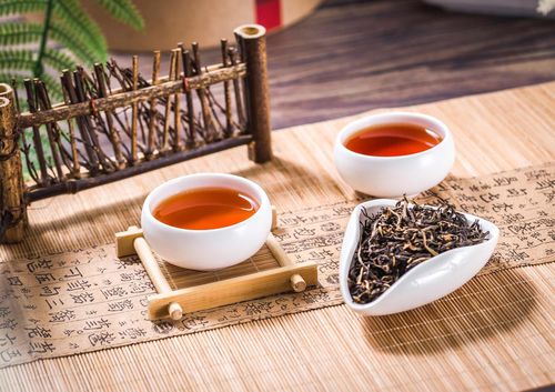 茶叶批发产品拍摄全攻略 从灯光到构图，拍出批量订单的质感